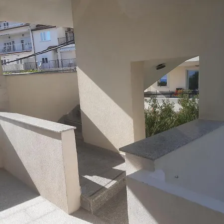 Апартаменты Angel Wing Дуче